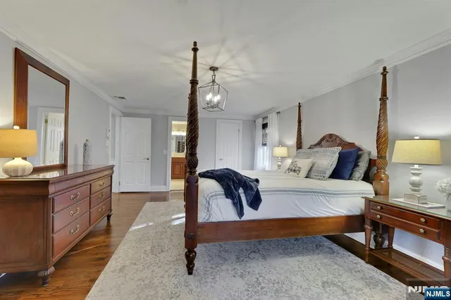 $949,000 | 5 Greene Street, Mahwah, NJ 07430