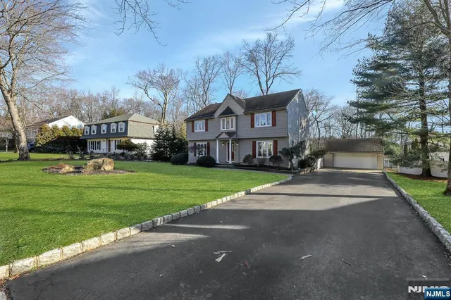 $949,000 | 5 Greene Street, Mahwah, NJ 07430