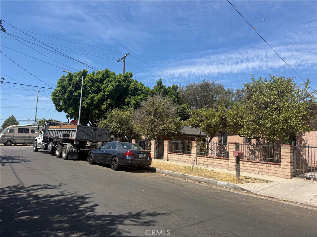 10004 San Fernando Road Pacoima, CA 91331 - Photo 2 of 18 Gallery Image 2
