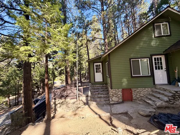 $2,299 | 25890 Wayne Road, Idyllwild, CA 92549