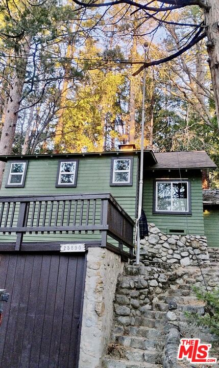 25890 Wayne Road Idyllwild, CA 92549 - Photo 2 of 22