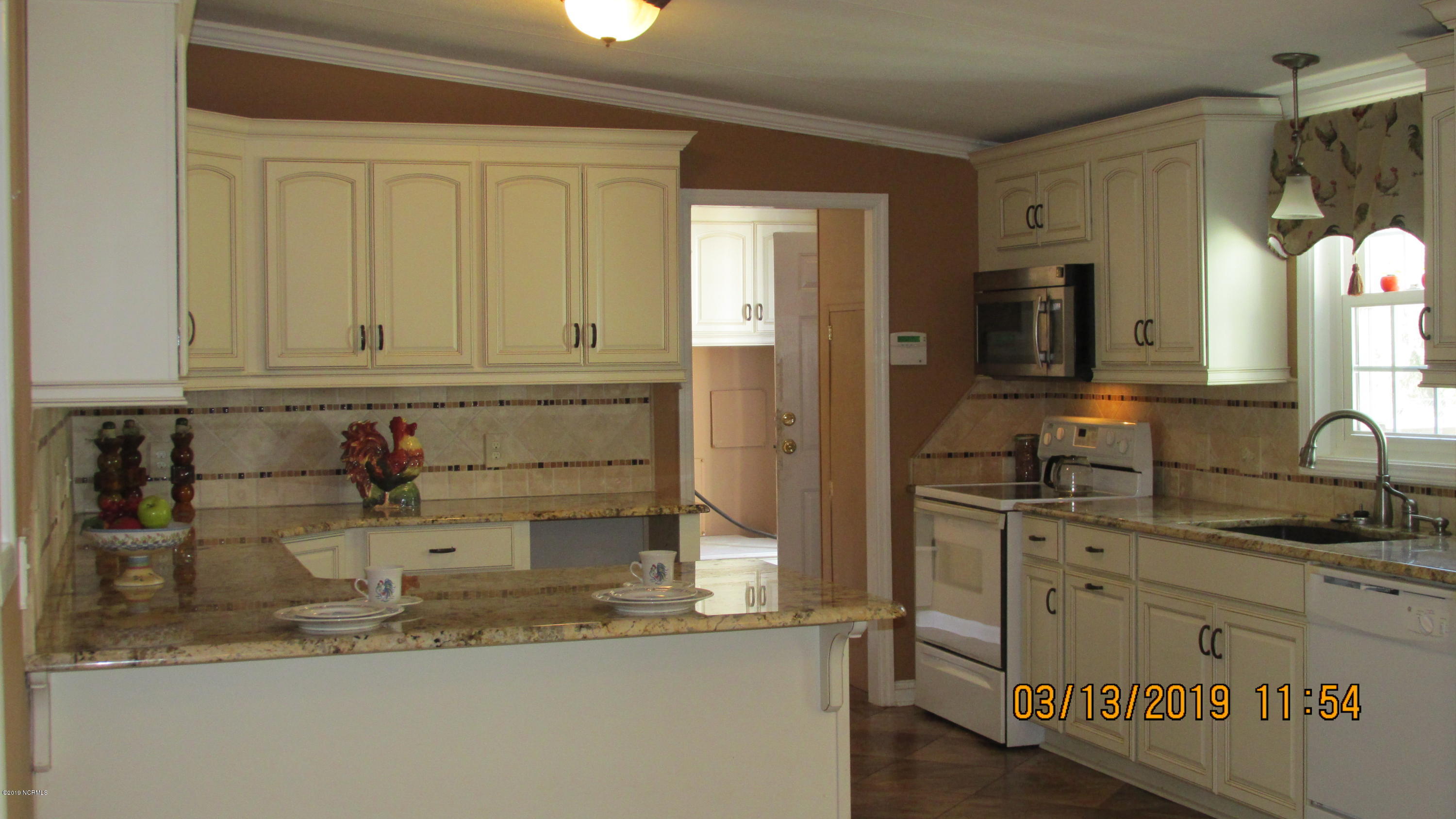 4005 Cherokee Road Wilson, NC 27893 - Photo 10 of 28 Granite Countertops