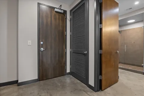 $400,000 | 1510 Demonbreun Street, Unit 512, Nashville, TN 37203
