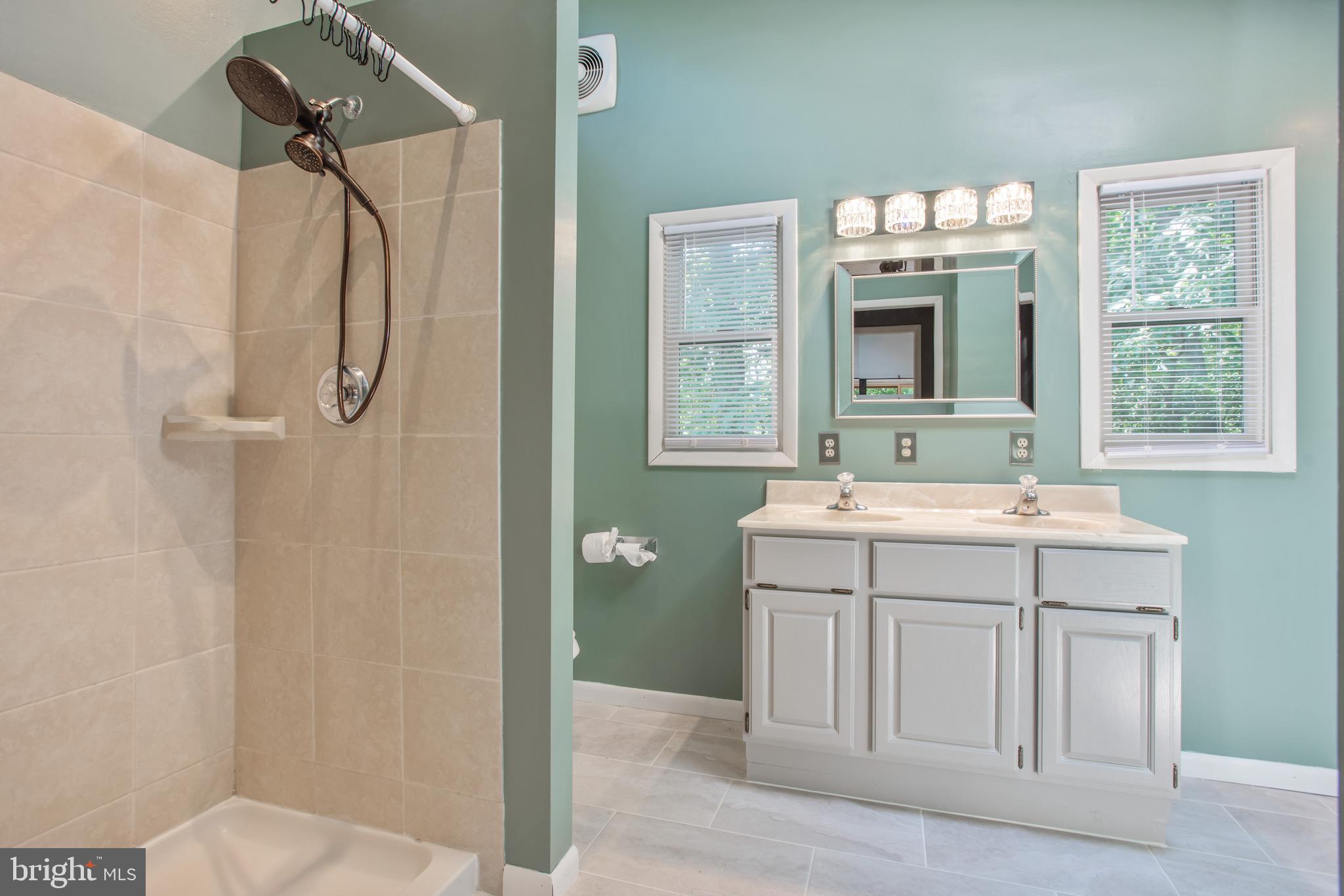 1619 Summit Drive Haymarket, VA 20169 - Photo 21 of 50
