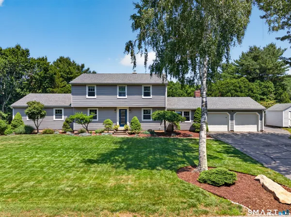 $675,000 | 15 Winston Road, East Lyme, CT 06333