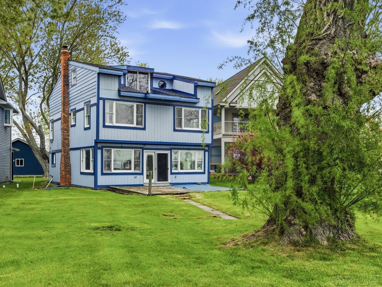 6143 Pointe Tremble Road Algonac, MI 48001 - Photo 7 of 47 50207601-7e277826-53eb-4d85-b8c0-29087f6e65f3.JPG