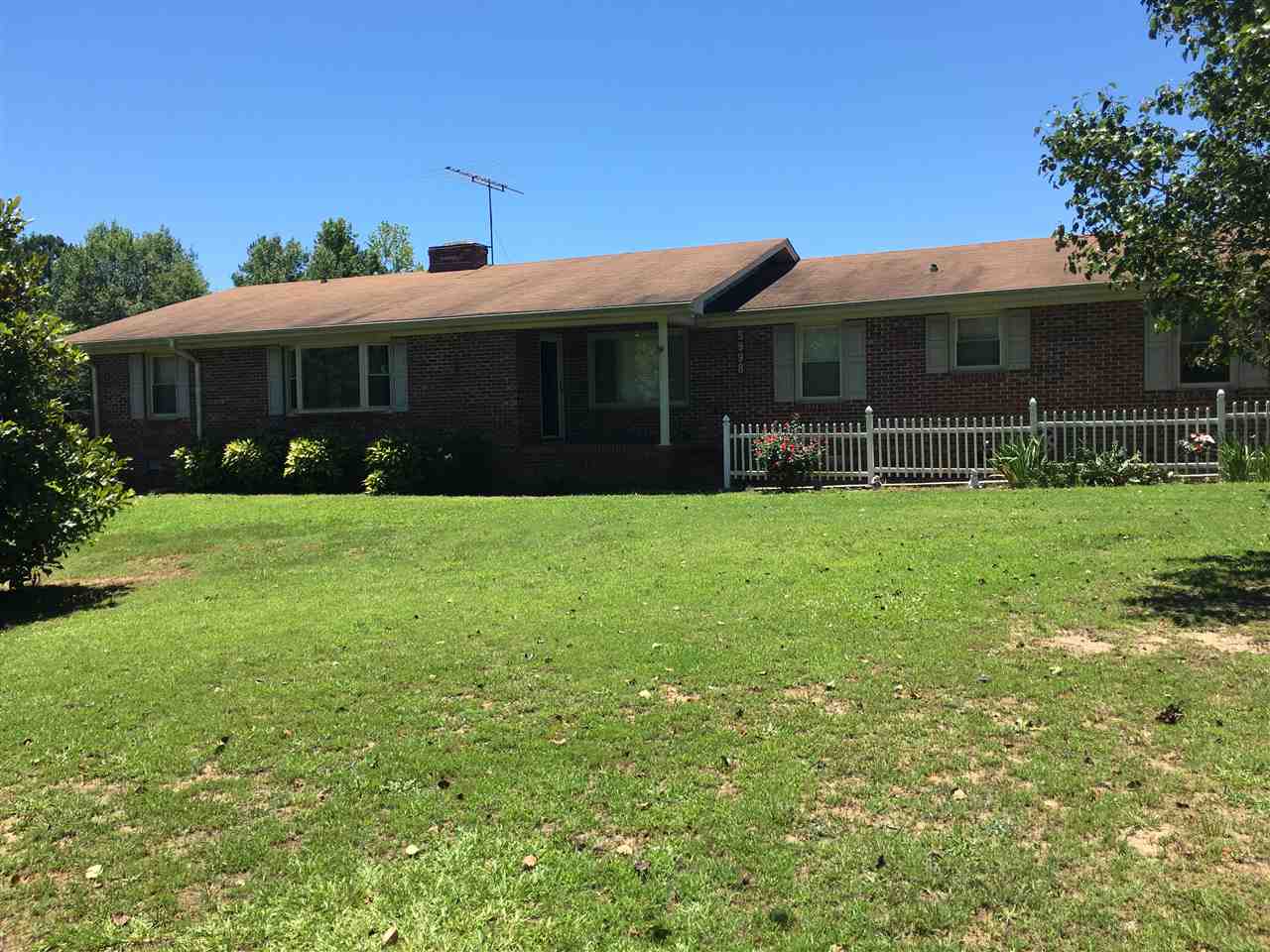 5998 Cross Anchor Road Enoree, SC 29335 - Photo 1 of 25