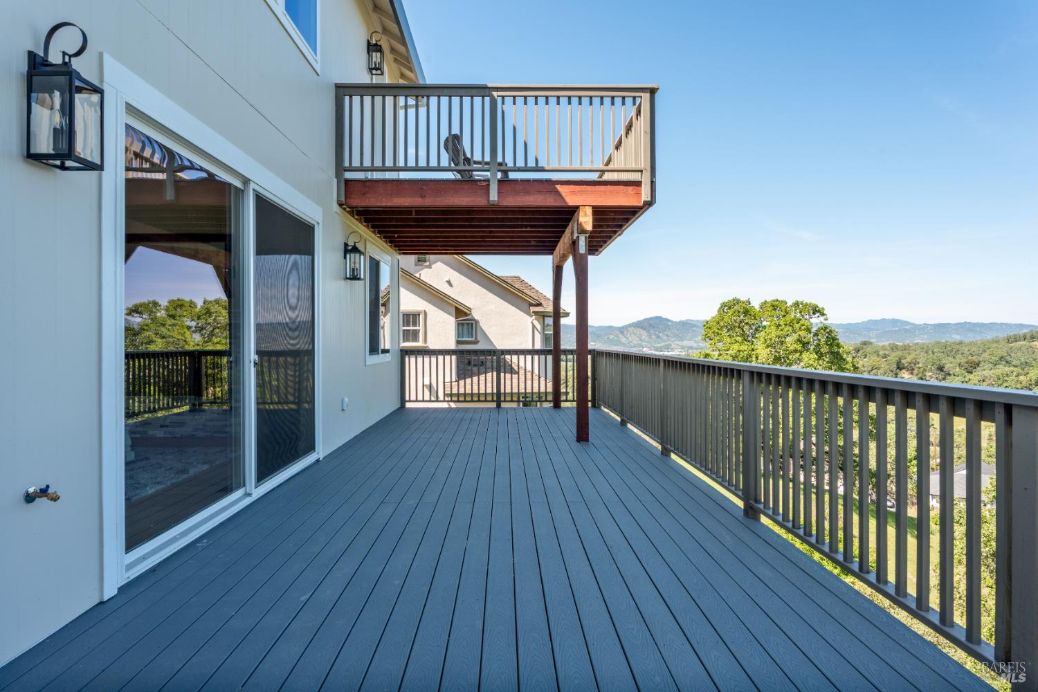 400 Tehuacan Road Ukiah, CA 95482 - Photo 15 of 57 Lower and upper deck