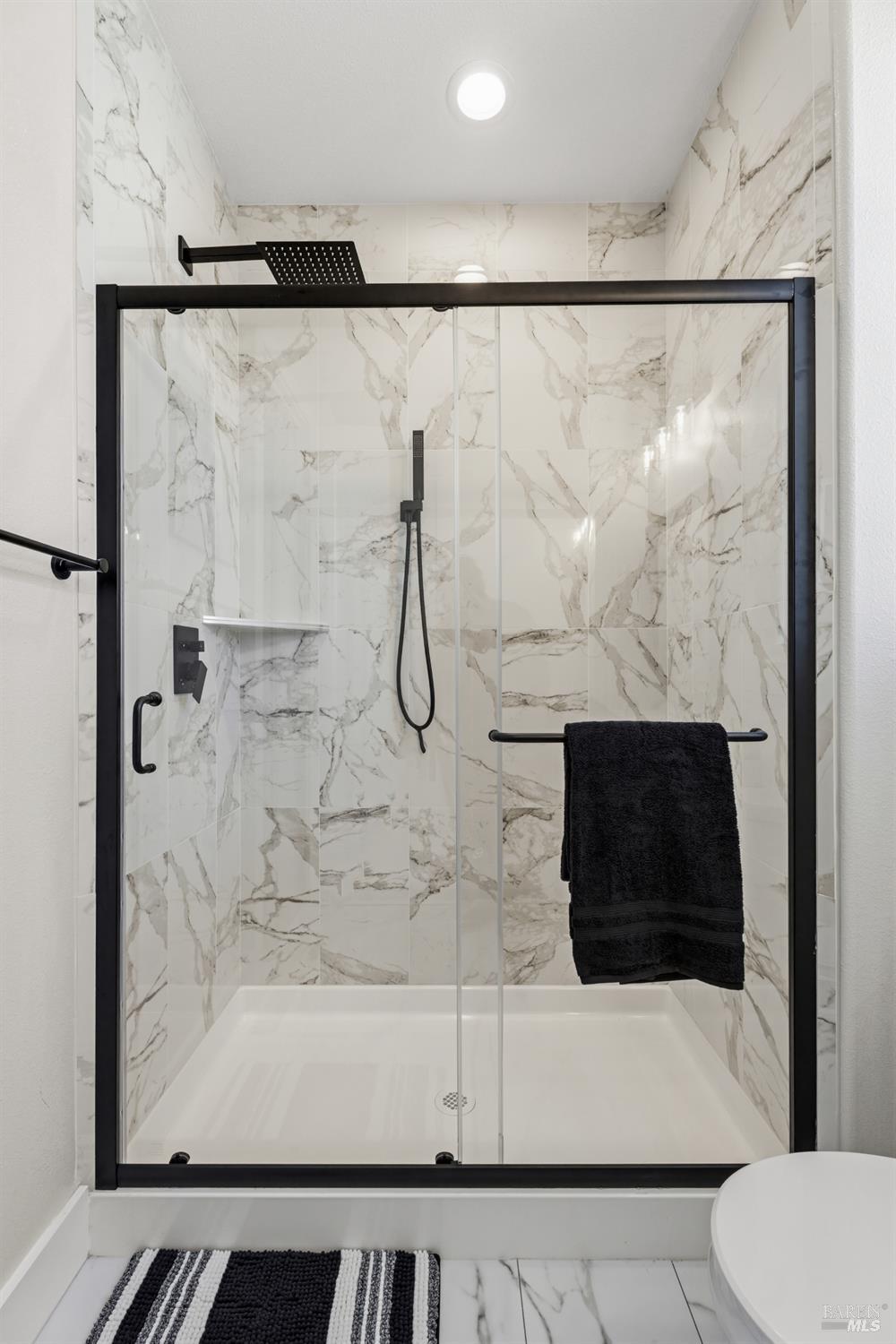 400 Tehuacan Road Ukiah, CA 95482 - Photo 26 of 57 Main floor bathroom