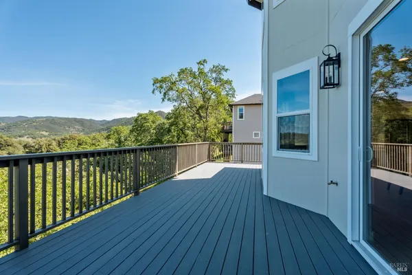 $899,000 | 400 Tehuacan Road, Ukiah, CA 95482