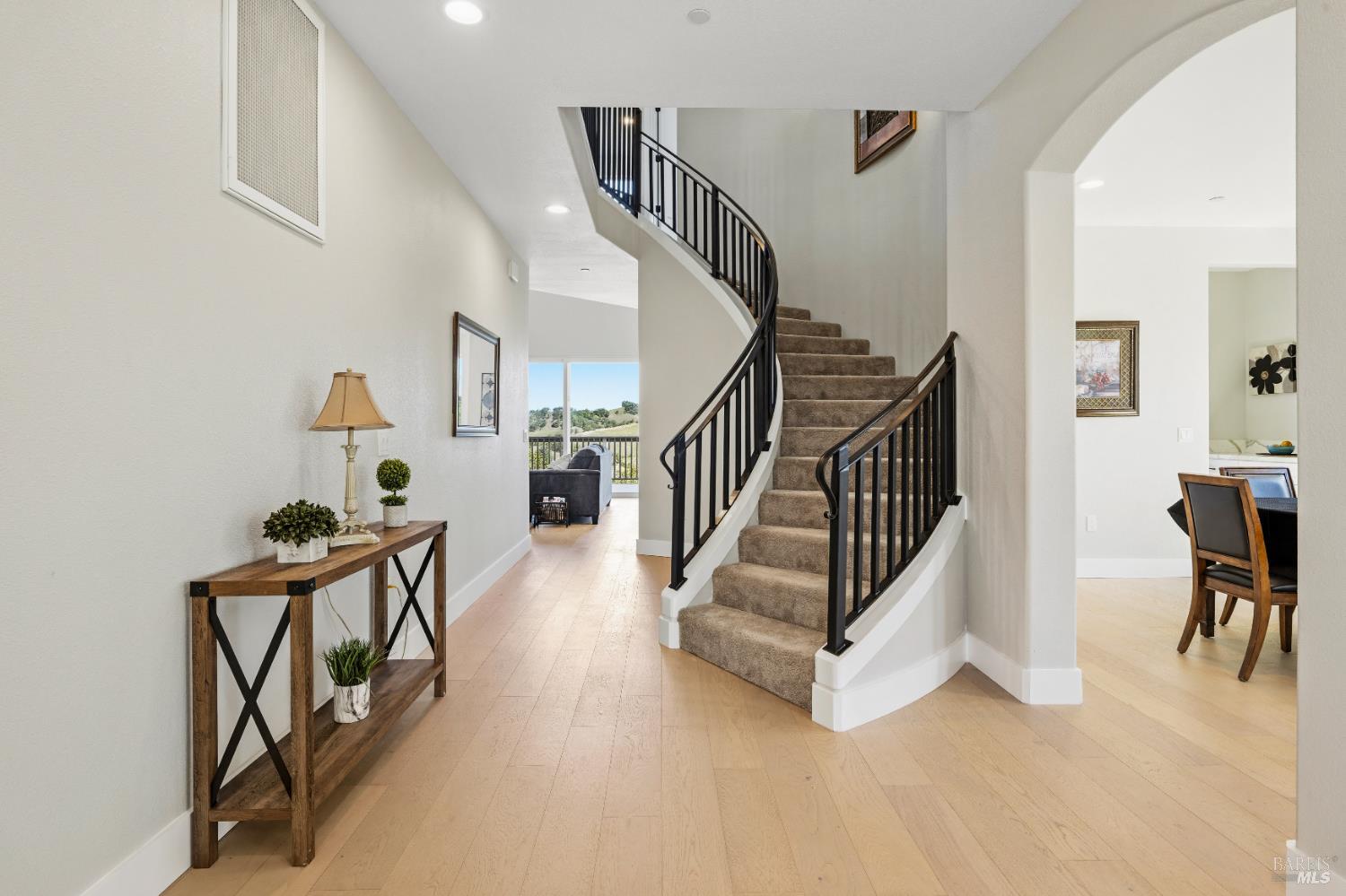 400 Tehuacan Road Ukiah, CA 95482 - Photo 9 of 57 Spiral stairway to second story