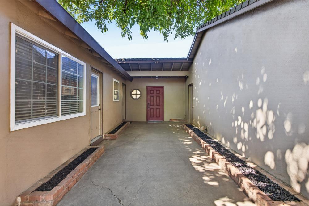 7212 Midnight Way Citrus Heights, CA 95621 - Photo 23 of 34
