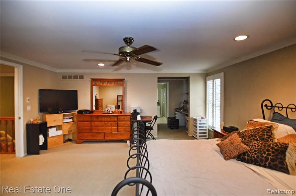 31210 Claymore Road Farmington Hills, MI 48331 - Photo 16 of 21
