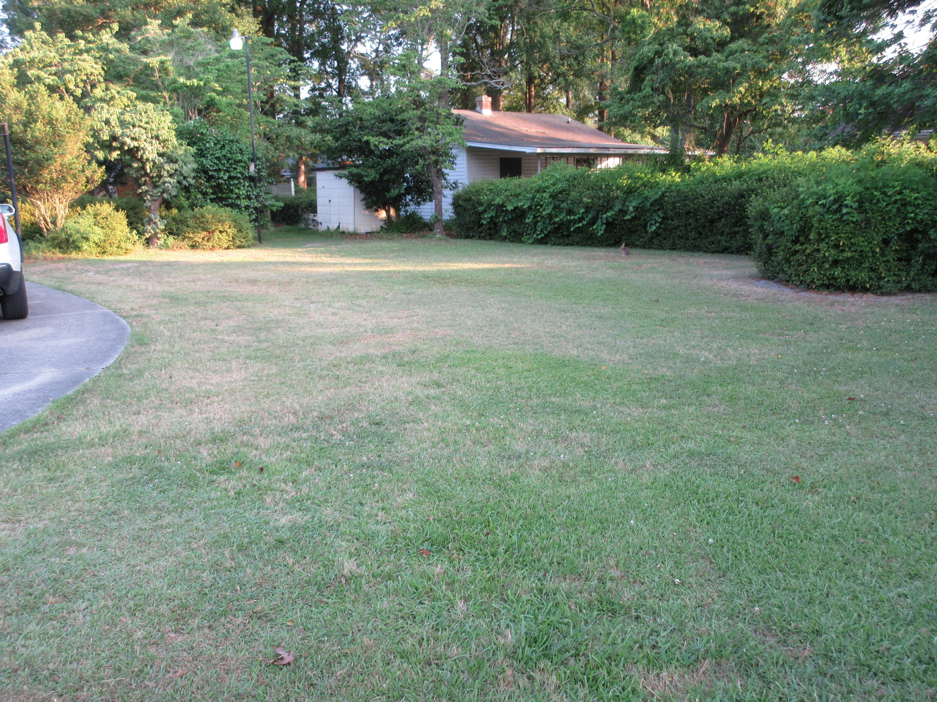 2706 Carey Road Kinston, NC 28504 - Photo 3 of 18 IMG_0738