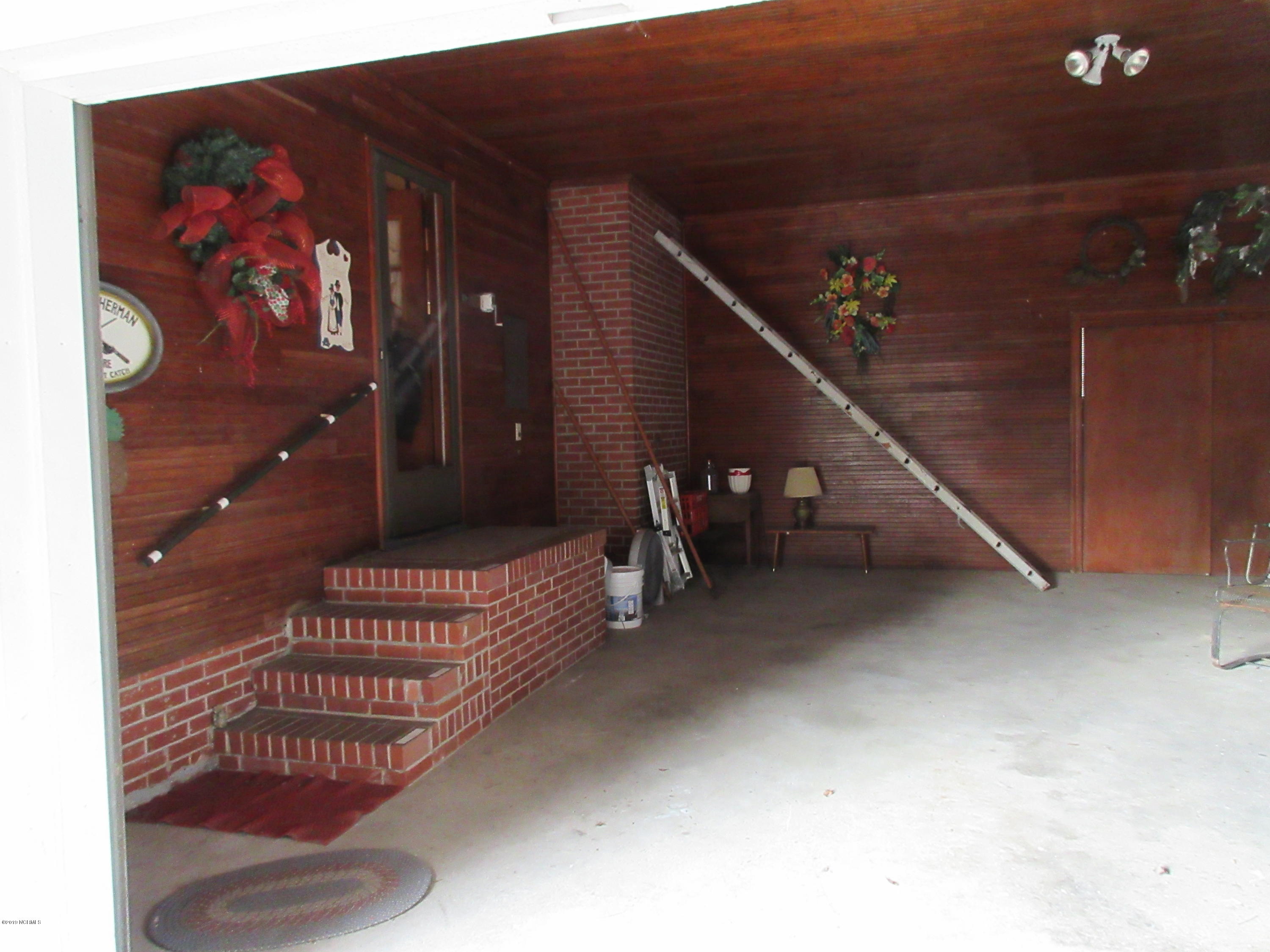 2706 Carey Road Kinston, NC 28504 - Photo 7 of 18 IMG_0743
