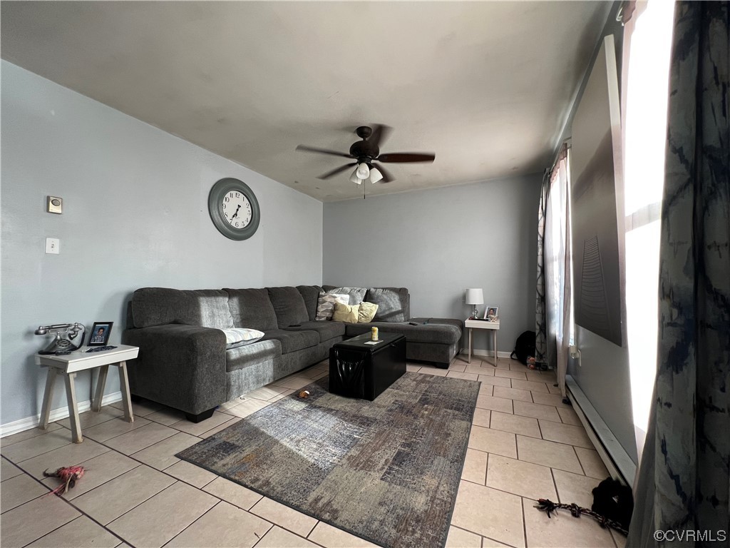 21205 Matoaca Road Petersburg, VA 23803 - Photo 3 of 10 a living room with furniture