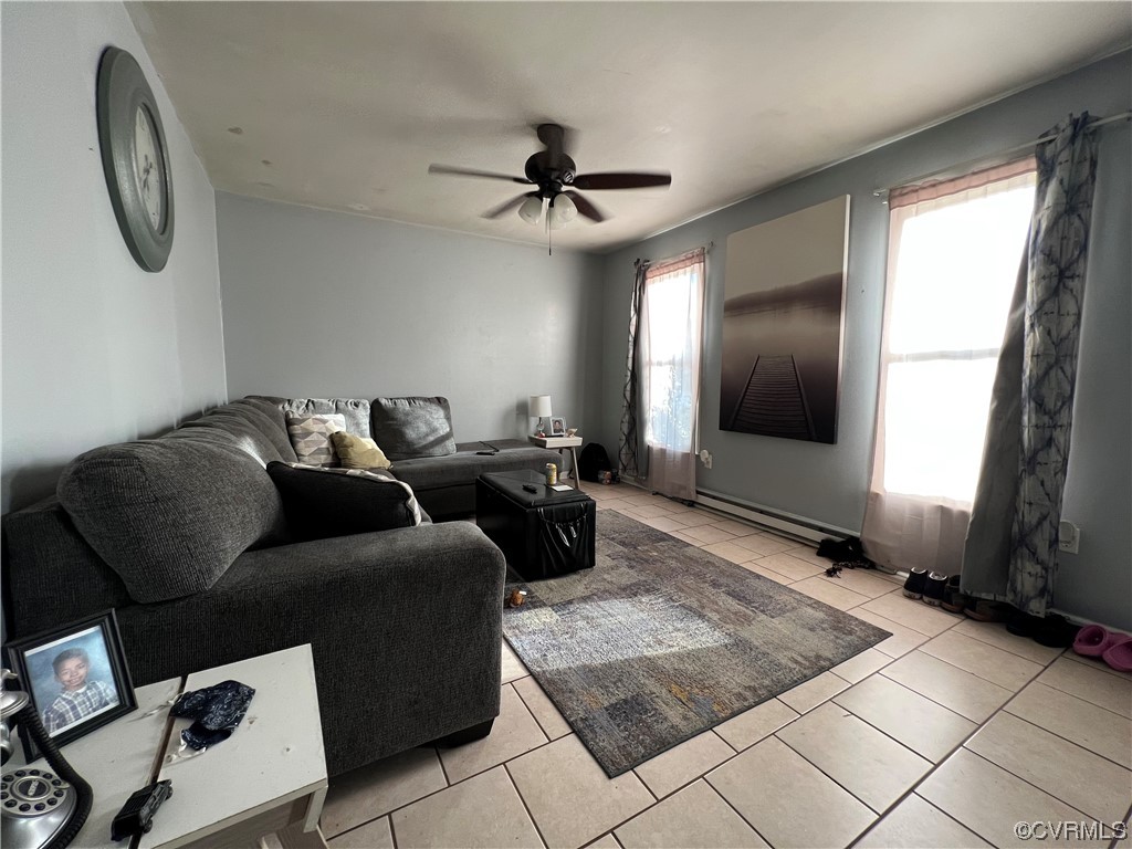 21205 Matoaca Road Petersburg, VA 23803 - Photo 4 of 10 a living room with furniture