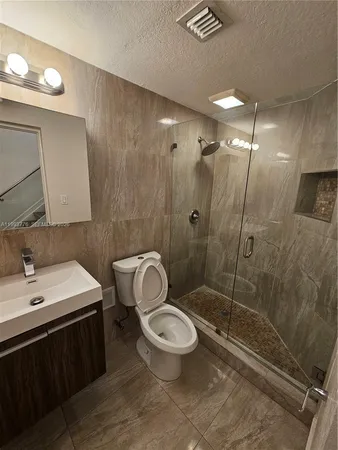 $4,200 | 11384 Northwest 84th Terrace, Doral, FL 33178