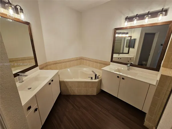$4,200 | 11384 Northwest 84th Terrace, Doral, FL 33178