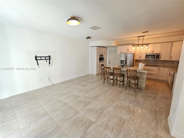 $4,200 | 11384 Northwest 84th Terrace, Doral, FL 33178