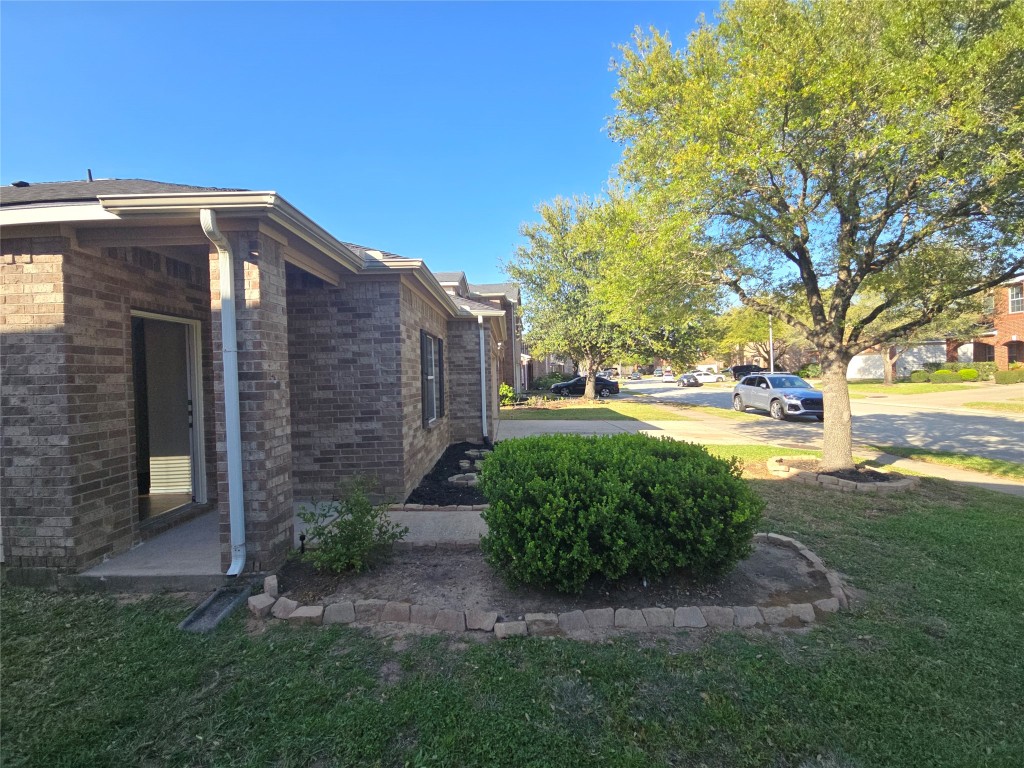 6702 Castle Terrace Court Spring, TX 77379 - Photo 3 of 15