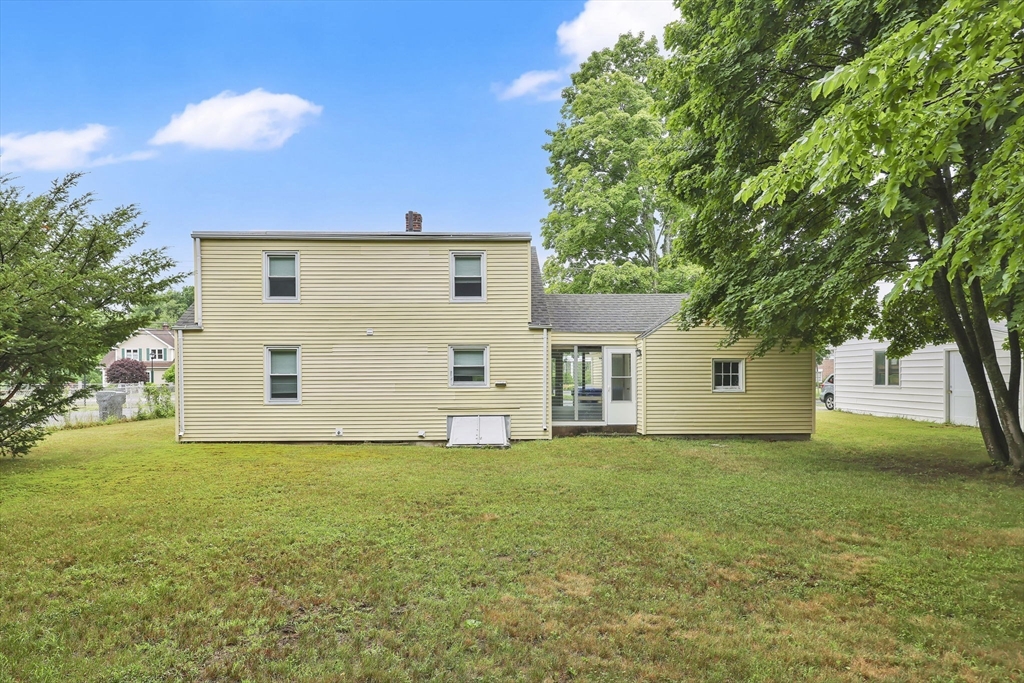 38 Tinkham Road Springfield, MA 01129 - Photo 33 of 34