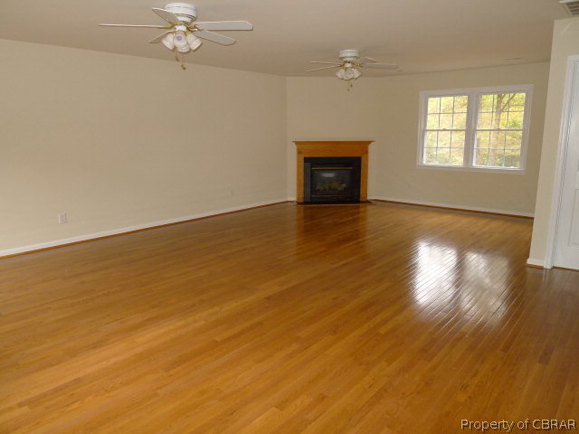 276 Roundabout Road Newtown, VA 23126 - Photo 4 of 12