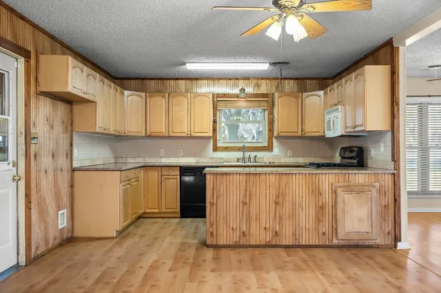 $350,000 | 901 Berrywood Drive, Austin, TX 78753