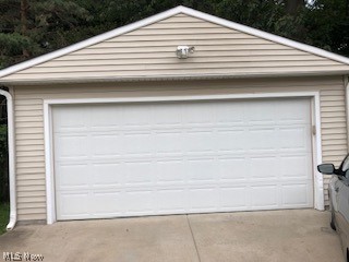 3402 Hearthstone Road Cleveland, OH 44134 - Photo 10 of 21 Gallery Image 10