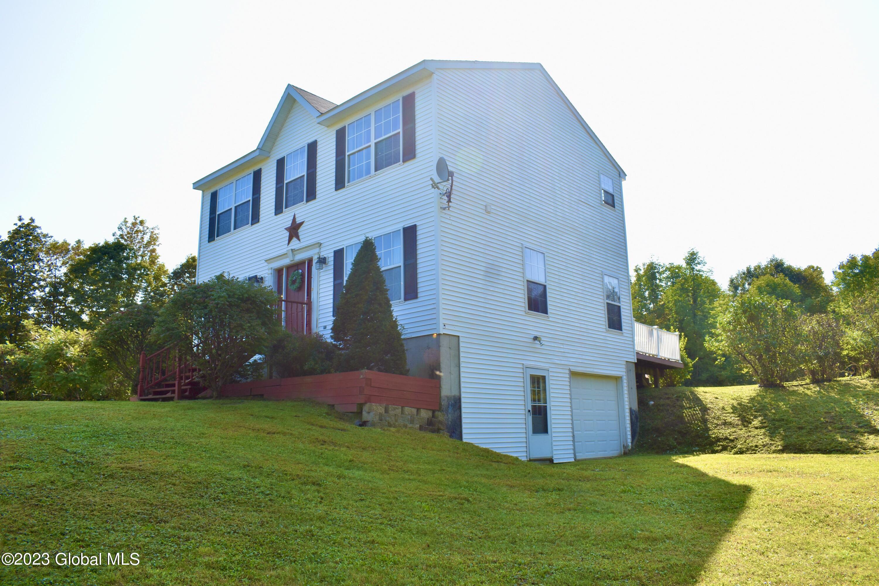 698 Coach Road Argyle, NY 12809 - Photo 4 of 32 DSC_0084