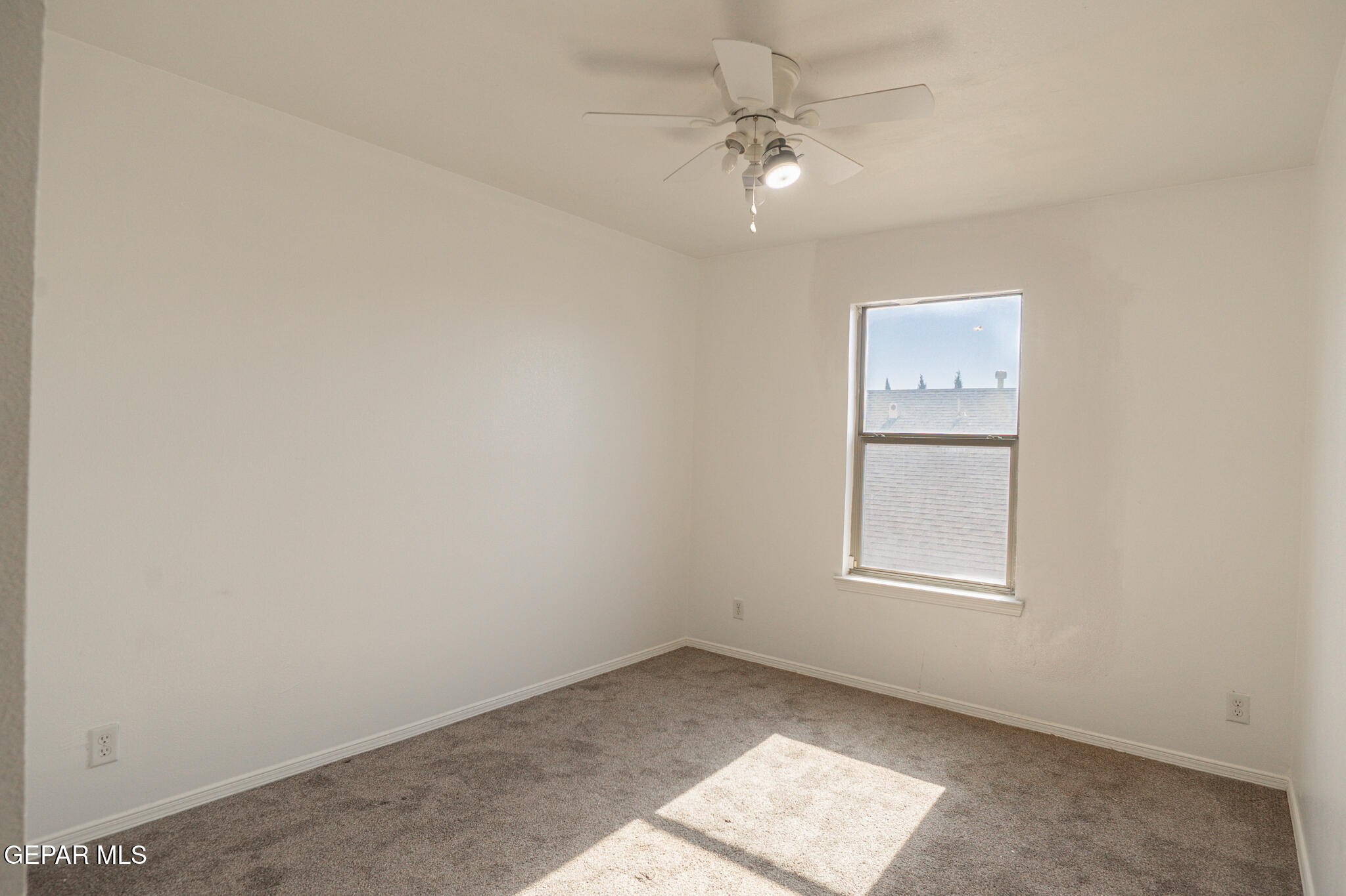1497 Dunlin Place El Paso, TX 79928 - Photo 27 of 38 an empty room with windows