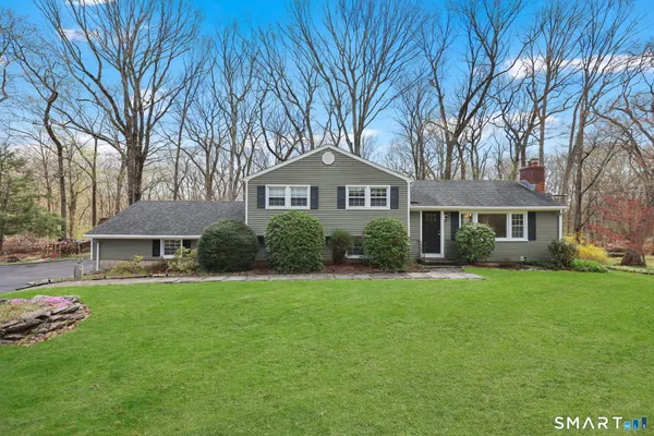 $549,900 | 115 Williamsburg Drive, Monroe, CT 06468