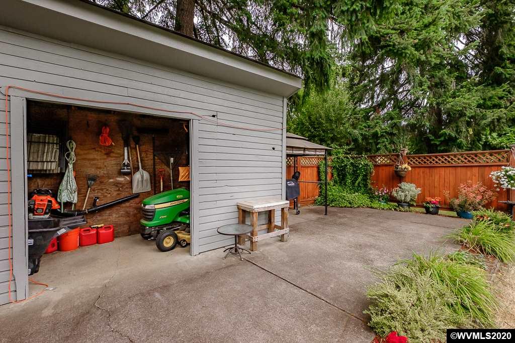 5655 Southwest West Hills Road Corvallis, OR 97333 - Photo 37 of 42 Gallery Image 37