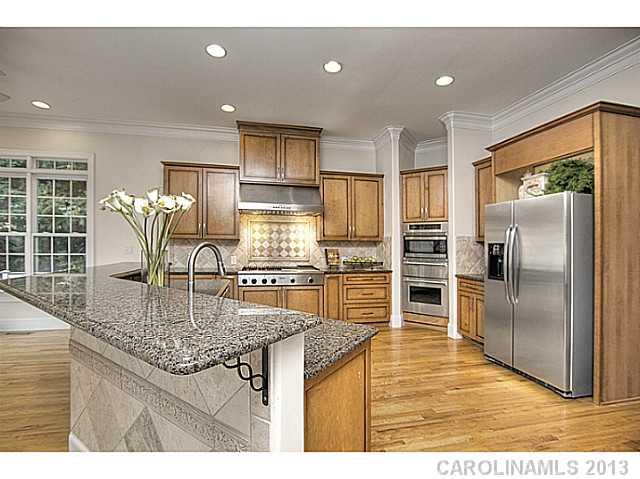 5526 Plantation Ridge Road Charlotte, NC 28214 - Photo 7 of 16 Gallery Image 7