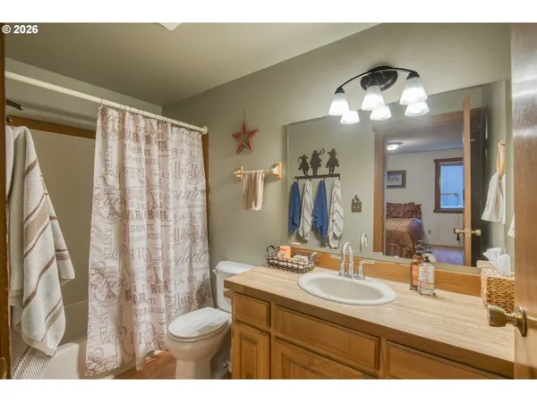 $1,300,000 | 16493 Northeast Major Lane, Yamhill, OR 97148