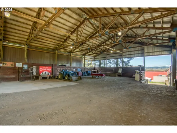 $1,300,000 | 16493 Northeast Major Lane, Yamhill, OR 97148