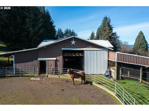 $1,300,000 | 16493 Northeast Major Lane, Yamhill, OR 97148