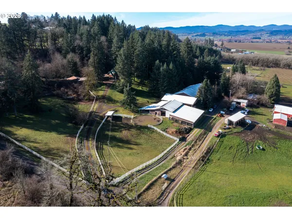 $1,300,000 | 16493 Northeast Major Lane, Yamhill, OR 97148