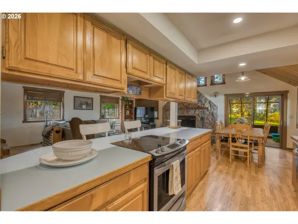 $1,300,000 | 16493 Northeast Major Lane, Yamhill, OR 97148