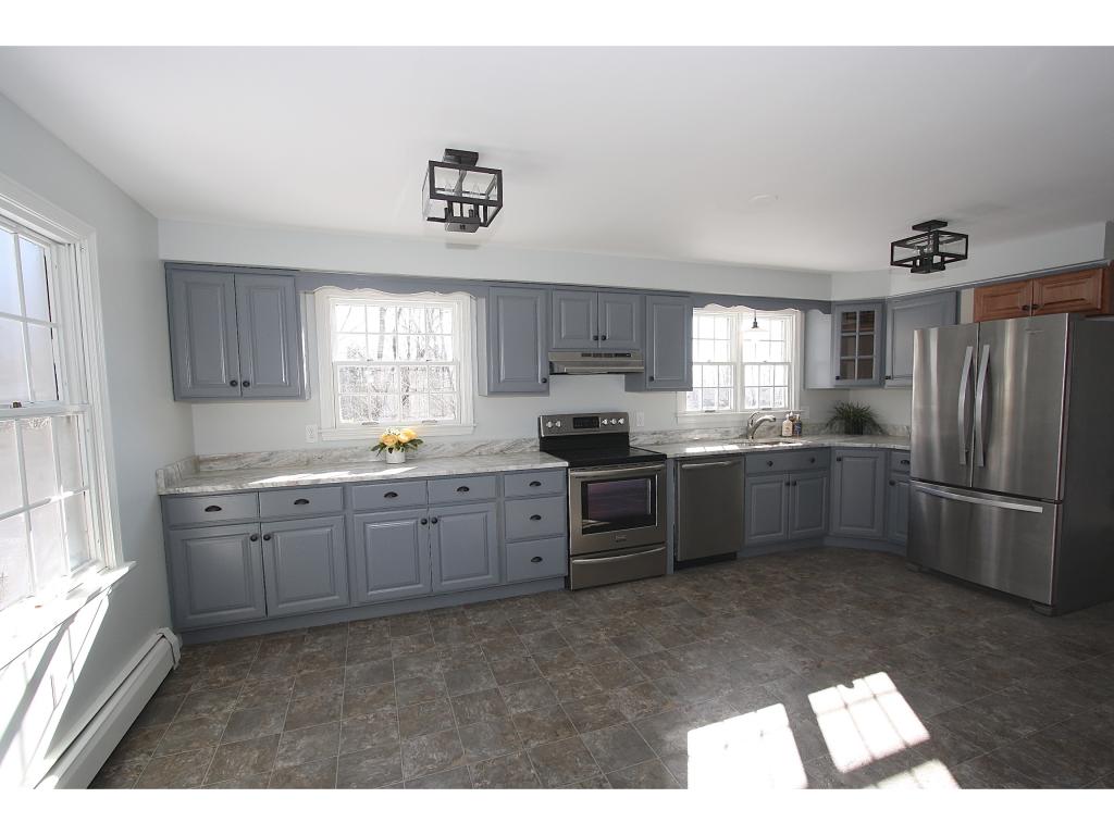23 Goffstown Road Hooksett, NH 03106 - Photo 4 of 16