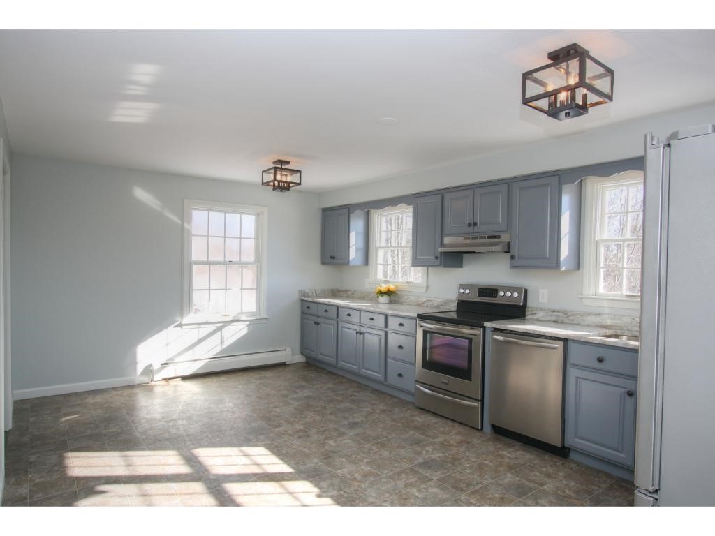 23 Goffstown Road Hooksett, NH 03106 - Photo 5 of 16