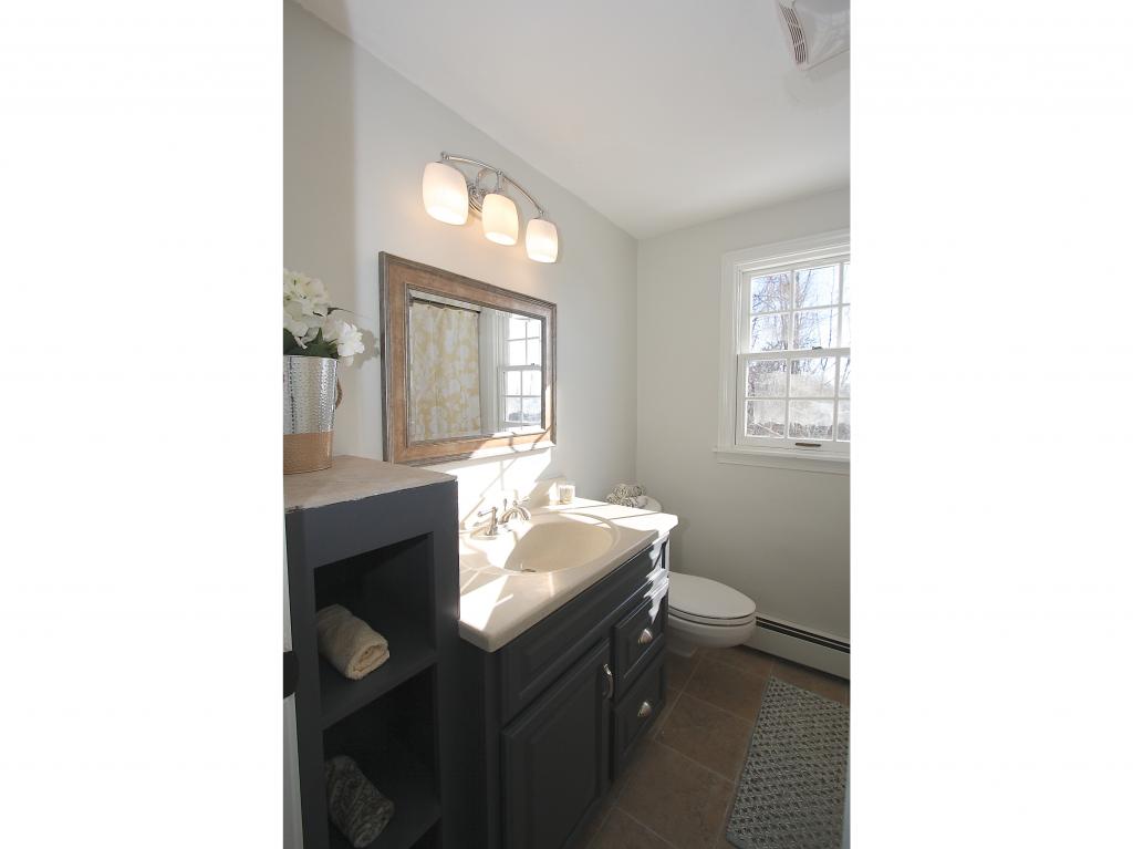 23 Goffstown Road Hooksett, NH 03106 - Photo 10 of 16