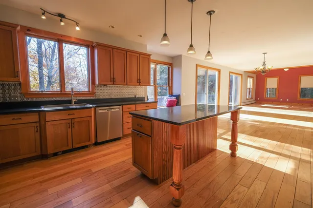 $1,250,000 | 53 Ponus Road, Ludlow, VT 05149