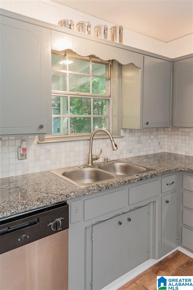 509 Canterbury Road Pelham, AL 35124 - Photo 12 of 37