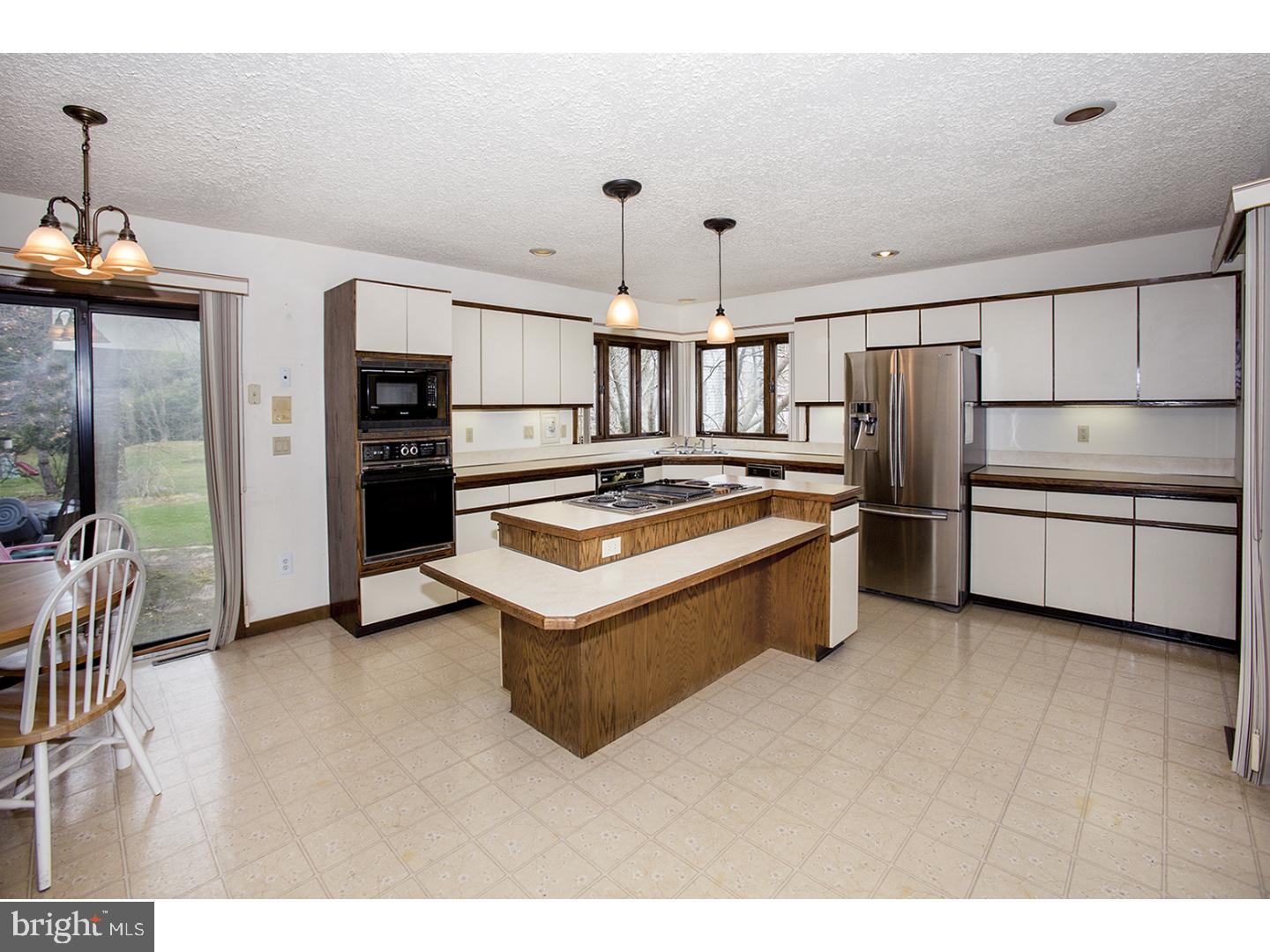17 Indian Run Road Princeton Junction, NJ 08550 - Photo 7 of 25