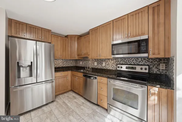 $625,000 | 5872 Langton Drive, Alexandria, VA 22310