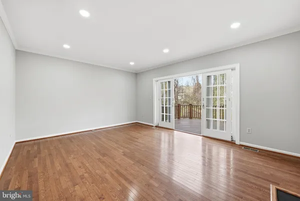 $625,000 | 5872 Langton Drive, Alexandria, VA 22310