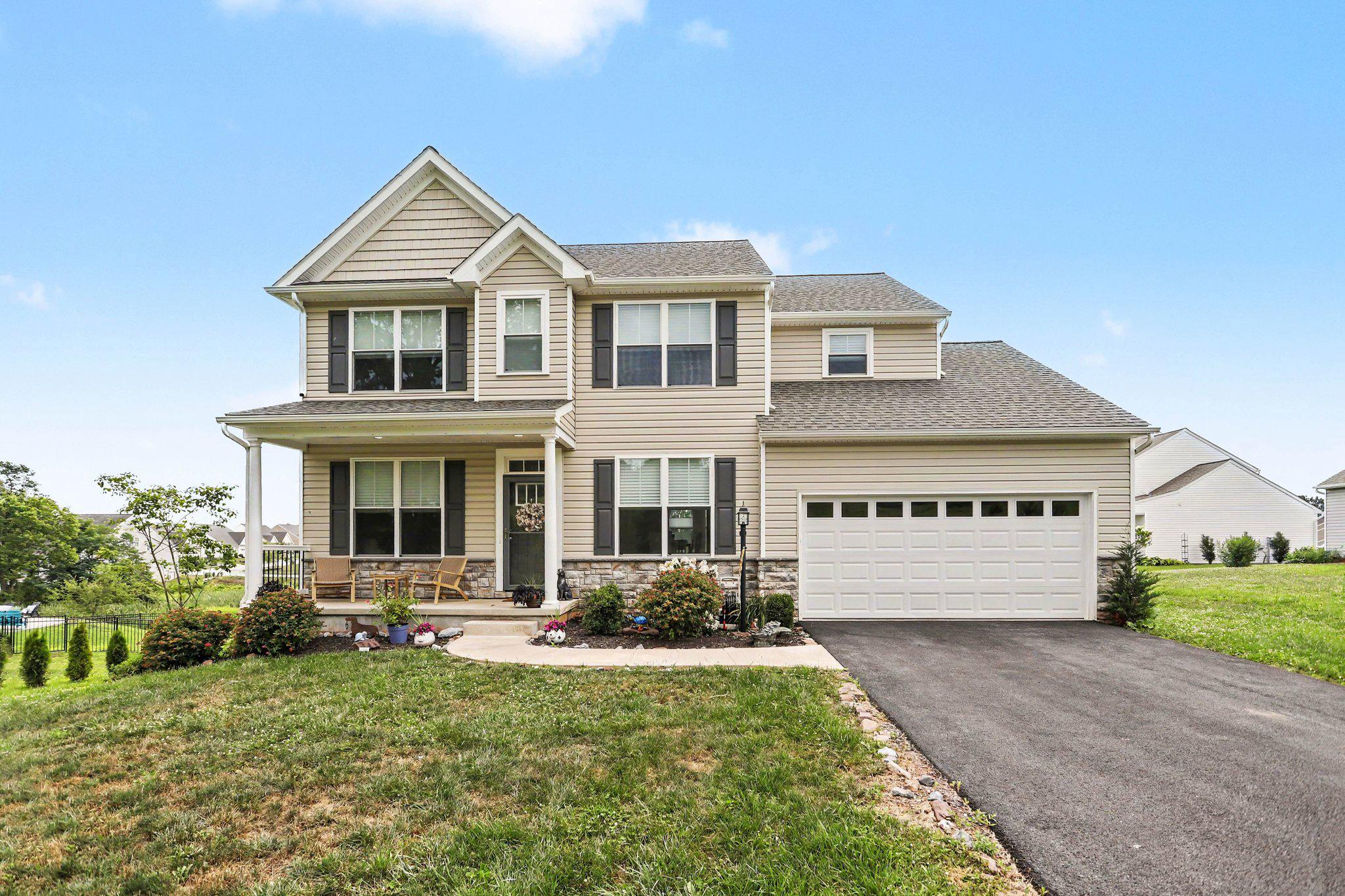 40 Butter Road York, PA 17404 - Photo 2 of 38 Charming home with inviting curb appeal.