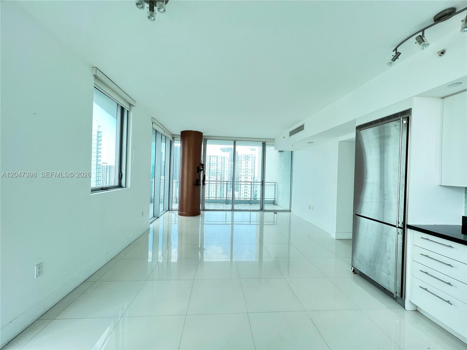 92 Southwest 3rd Street, Unit 3310 Miami, FL 33130 - Photo 10 of 26