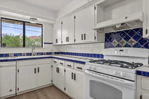 $2,500 | 12906 Irongate Avenue, Austin, TX 78727